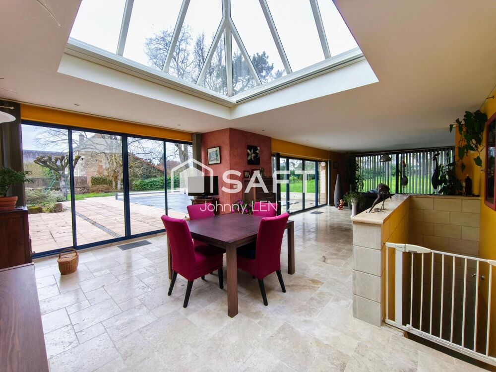 Vente Maison Maison de caractère 8 pièces 245 m² avec piscine Artannes-sur-indre