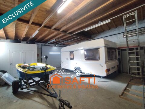 Local pro (100m&sup2; de d&eacute;p&ocirc;t et 20m&sup2; de bureaux) 97800 42490 Fraisses