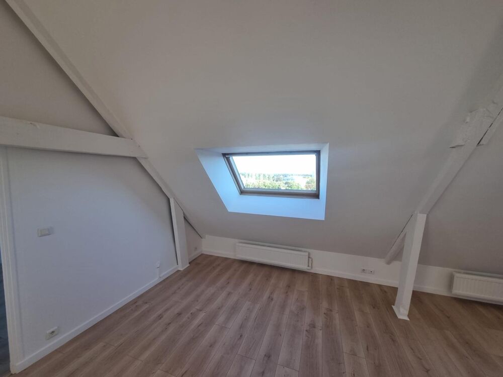 Vente Appartement Lorient – Appartement rénové sous les toits, cave Lorient