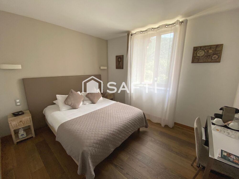 Vente propriété/château de prestige 1000 m² - Plus