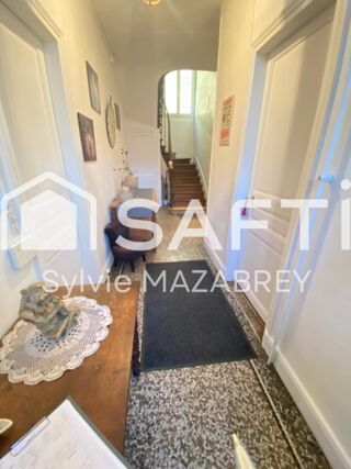 Maison à vendre 11 pièces 190 m²