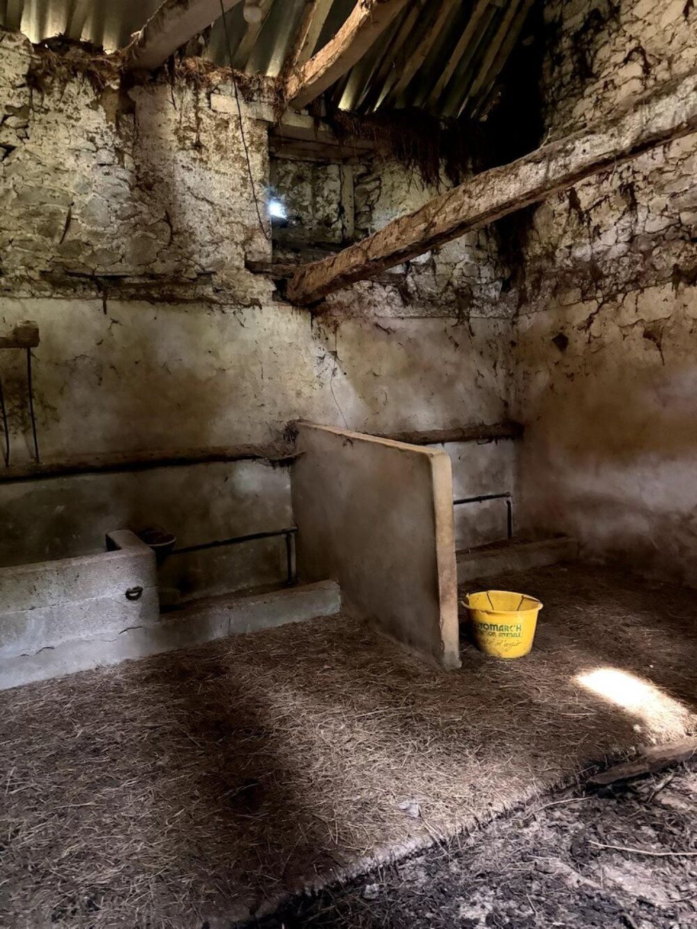 Vente Maison Bâtisse de Caractère au Cœur de la Nature Saint-thegonnec loc-eguiner