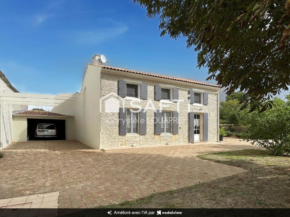 Une maison fonctionnelle, lumineuse et pleine de charme, à découvrir sans tarder !
