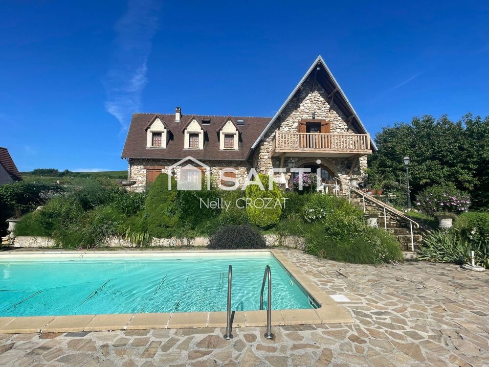 GRANDE MAISON FAMILIALE AVEC PISCINE ET VUE SUR LA MARNE 10 MN DE LA GARE CHATEAU-THIERRY