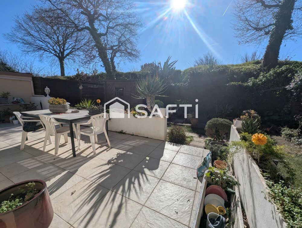 Nouveauté, Centre historique de Fréjus, appartement au rez-de-jardin d'une maison