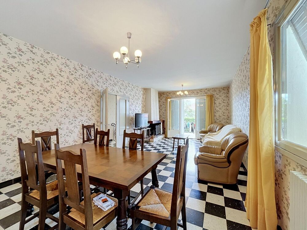 Maison 120 m² - rez-de-chaussée 97 m² - 4 pièces, terrain 1086 m²