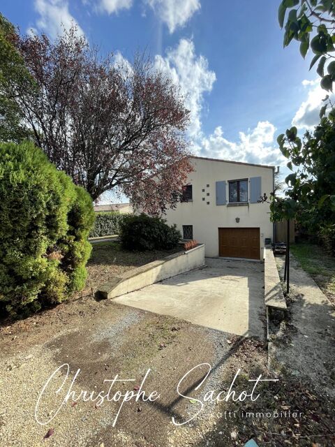   située en campagne proche de Niort et de La Rochelle ! Maison - 4 pièce(s) - 110 m²