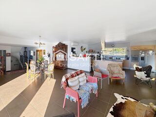  Maison � vendre 5 pi�ces 220 m�