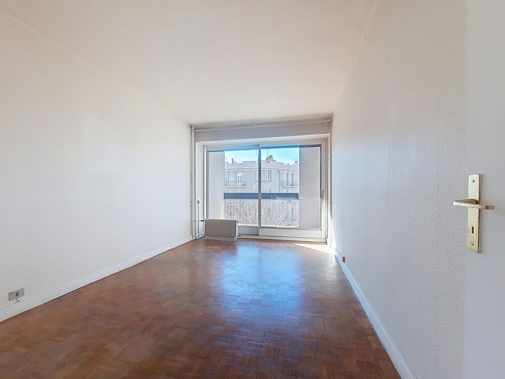 Résidence Le Palace  T2 de 59 m² avec cave, Balcon, Vue Canigou et Piscine