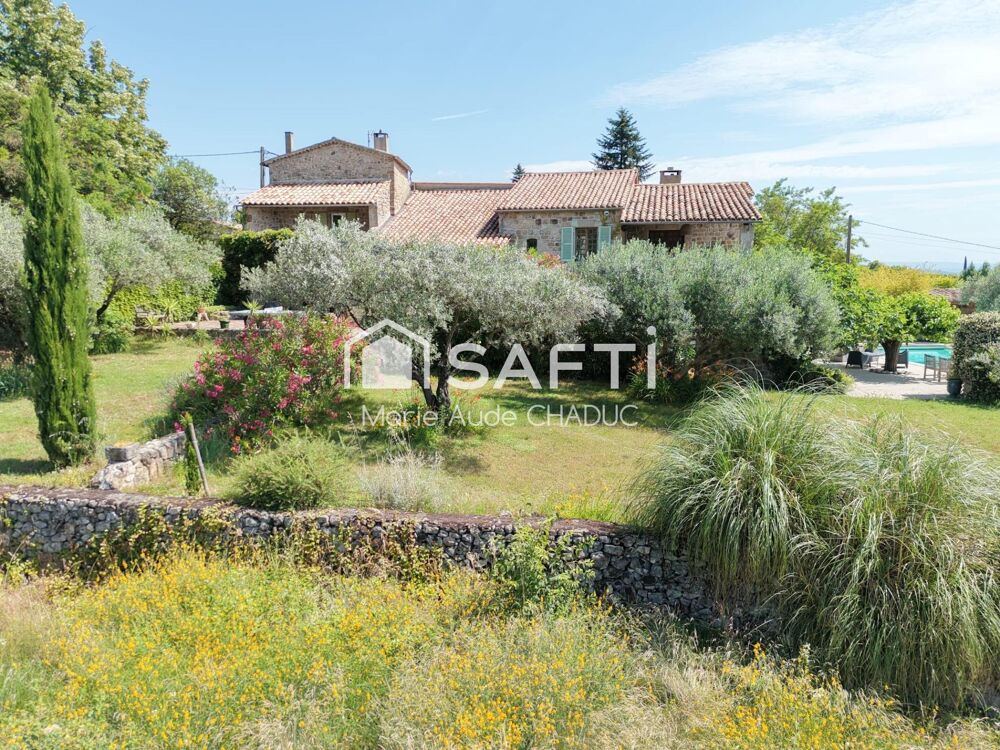 Vente Maison Mas 292m2 avec terrain 4718m2, piscine, calme Payzac