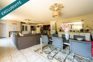  Maison à vendre 8 pièces 242 m²