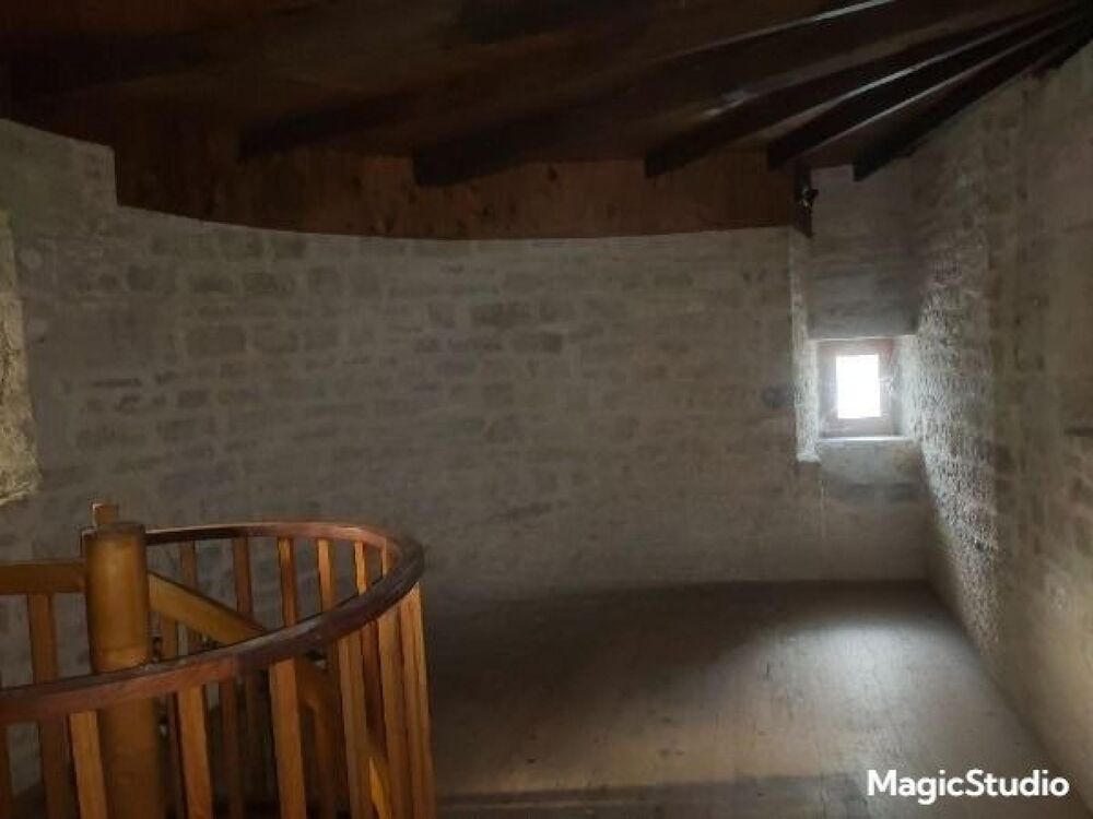 Vente Immeuble Immeuble de caractère à rénover, 6 appartements et une tour médiéval au coeur historique de Salins-les-Bains Salins-les-bains