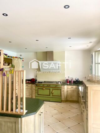  Maison � vendre 5 pi�ces 211 m�