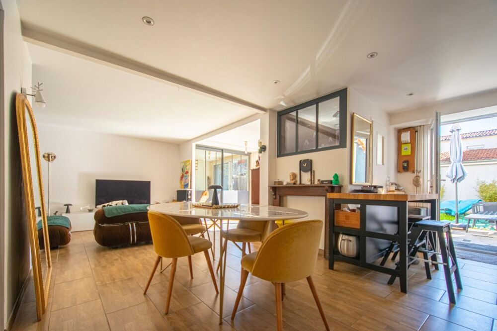 Échoppe, 4 chambres, jardin, dépendance et stationnement voiture