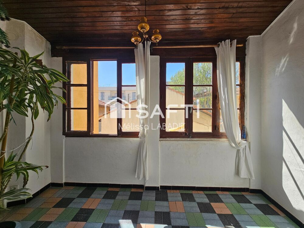 Vente Appartement Haut de villa avec solarium et fort potentiel – Saint-Jean-du-Var Toulon