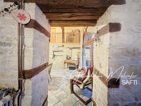   Maison en pierre r�nov�e avec charme et authenticit� Maison - 8 pi�ce(s) - 225 m�