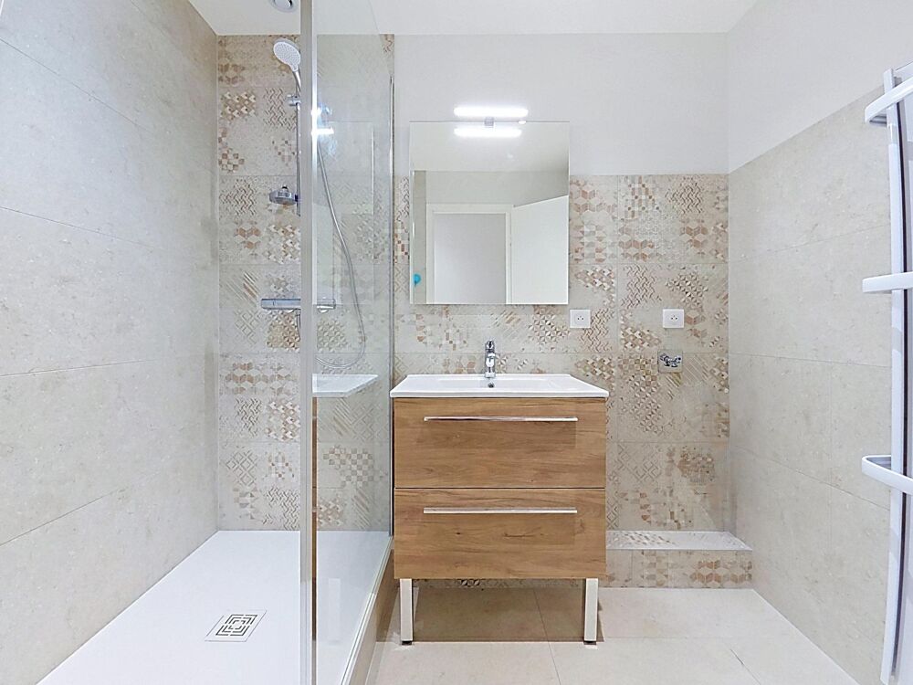 Vente Maison Gleizé, La Chartonnière – Plain-pied totalement rénové, jardin clos et garage Gleize
