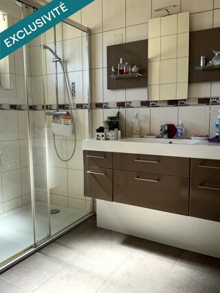  Maison � vendre 5 pi�ces 166 m�