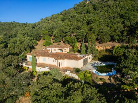  Golfe de Saint-Tropez � Villa & Opportunit� Invest Maison - 6 pi�ce(s) - 195 m�