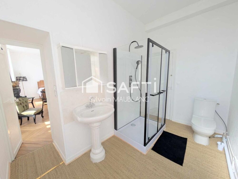 � vendre  Propri�t�/ch�teau Lavau (89170)