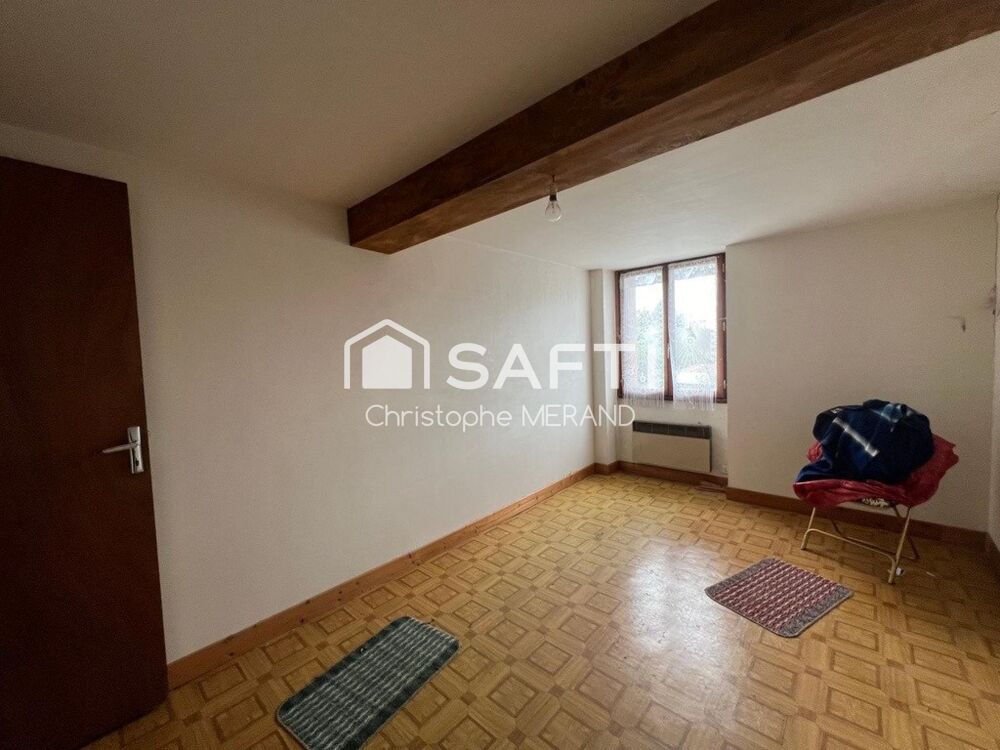 Vente Maison Grande maison  dans le centre de LEIGNE SUR USSEAU Leigne-sur-usseau