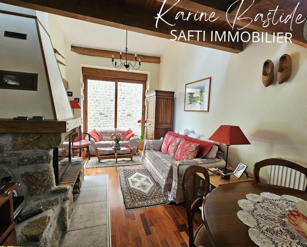 Vente Maison Coup de cœur assuré pour cette maison de village pleine de charme ! Lesperon