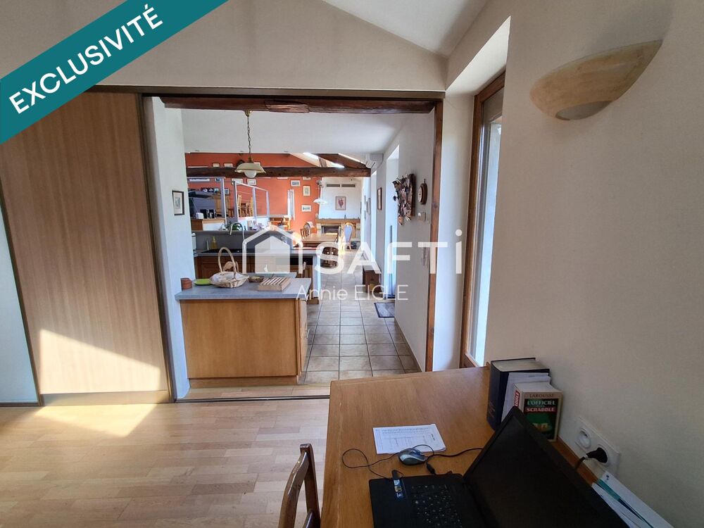 200 m2 habitables, grand garage et grand terrain