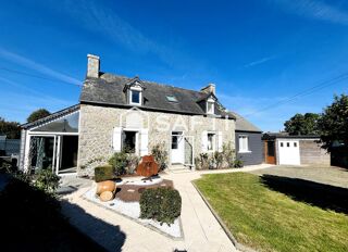 Vente Maison Maison en Pierre vie de plain-pied dans le bourg Côtes d' Armor Begard