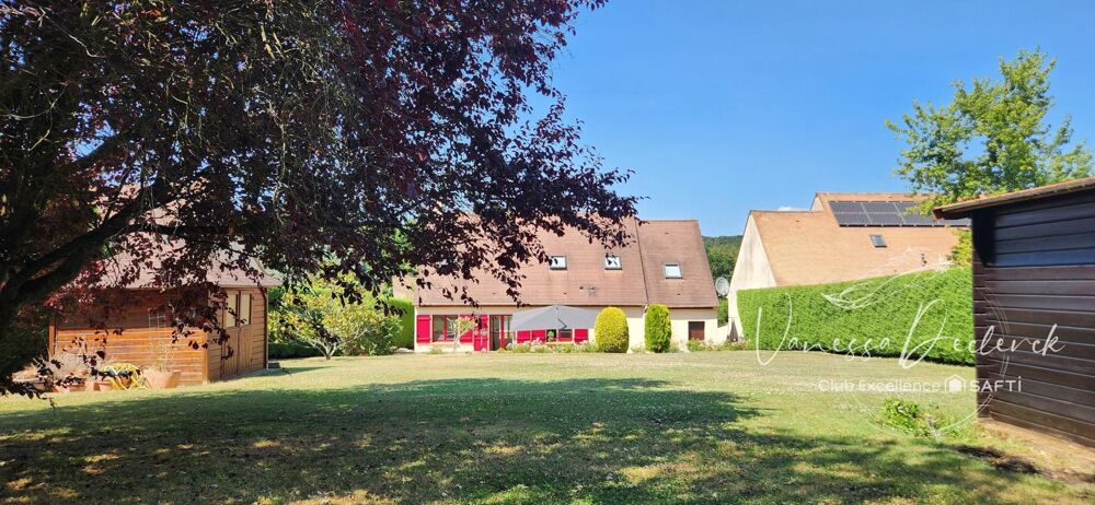 Maison familiale 4 chambres et 1 bureau avec garage dans un environnement privilégié