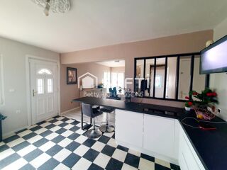  Maison  vendre 7 pices 107 m