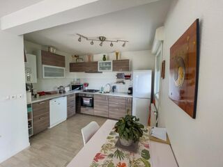  Appartement  vendre 4 pices 77 m