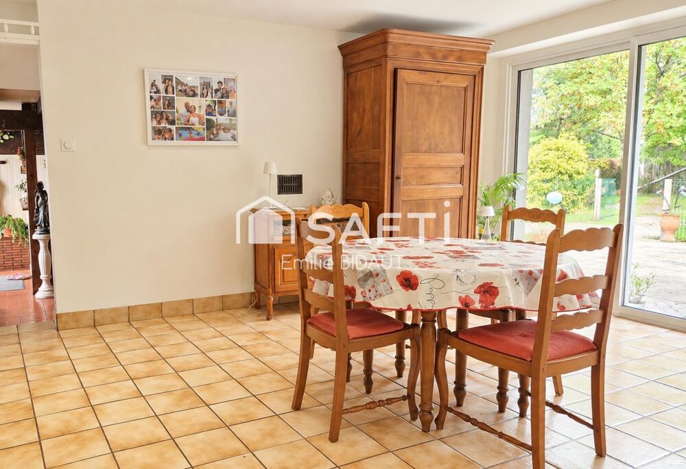 Vente Maison Maison en pierre pleine de charme, au calme et aux portes de Montaigu Montaigu vendee