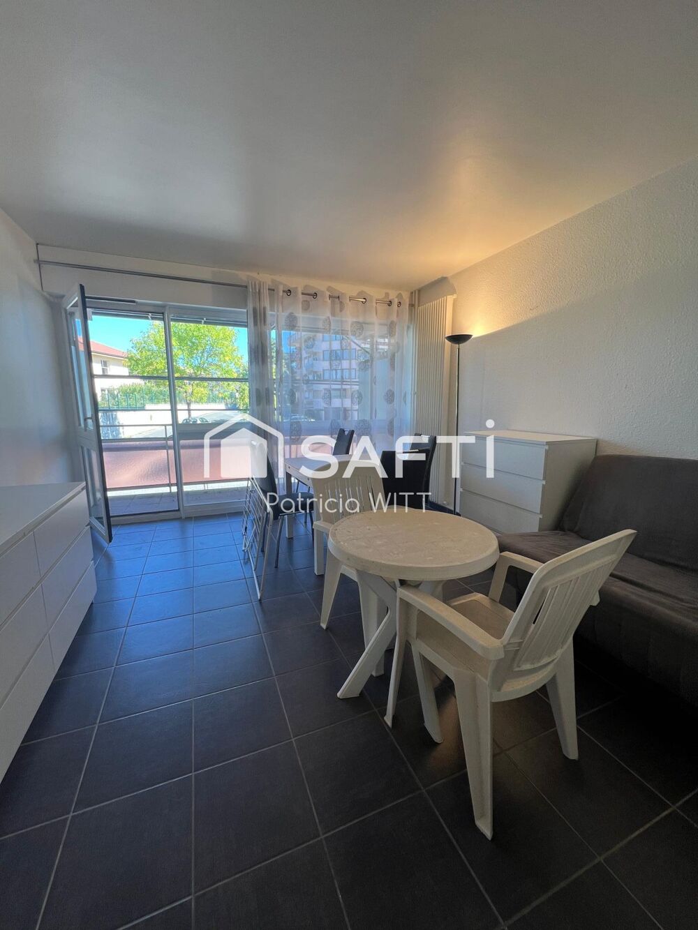 SOUS OFFRE - Studio rénové  Idéal investisseur ou premier achat  Gaillard secteur Vernaz