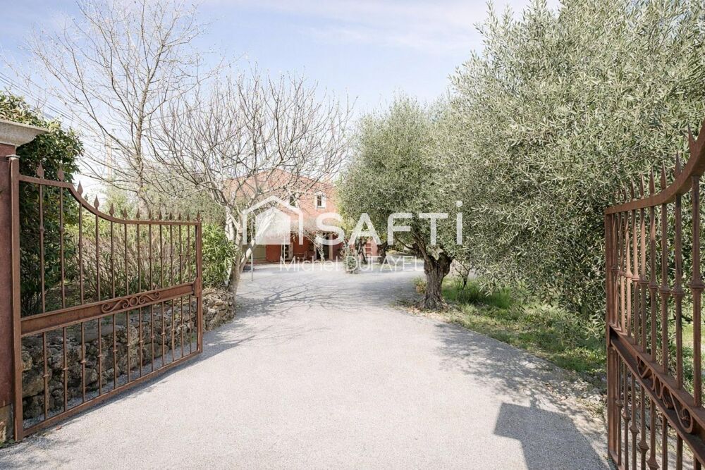 � vendre  Maison Bagnols-en-For�t (83600)