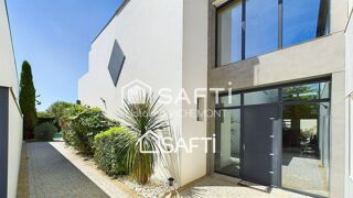  Maison  vendre 15 + pices 423 m