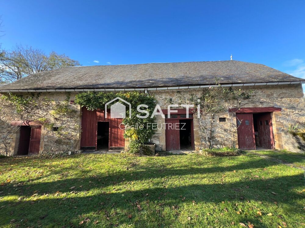 Ensemble immobilier avec plus dun hectare de terrain