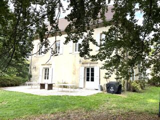  Maison  vendre 15 + pices 900 m