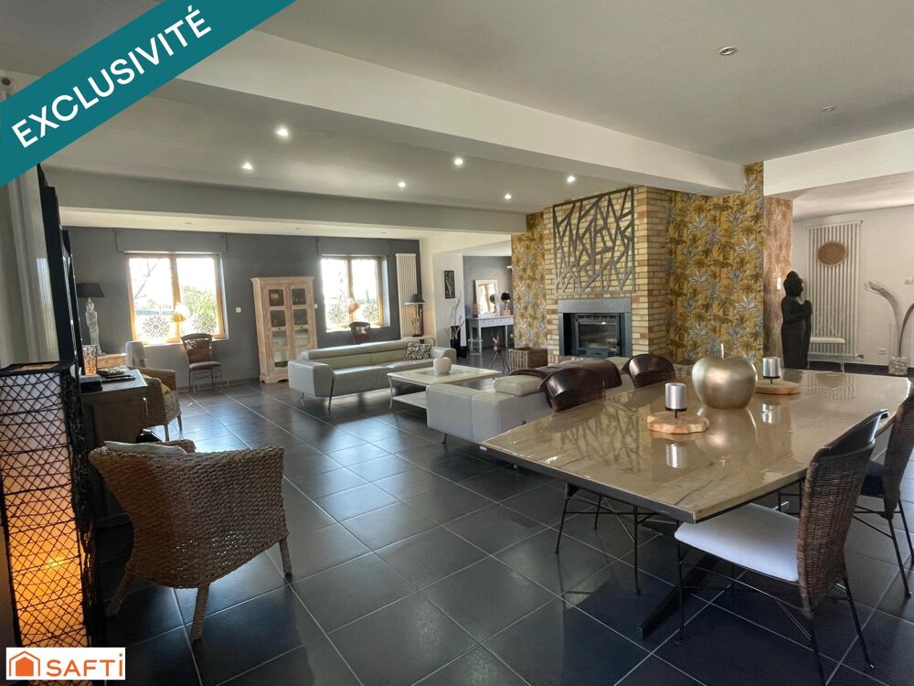 Vente Maison Propriété de caractère de 295 m² habitables à Steenwerck Steenwerck