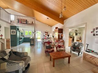  Maison à vendre 10 pièces 264 m²