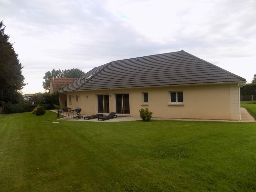 4 KM YERVILLE, Magnifique Pavillon!