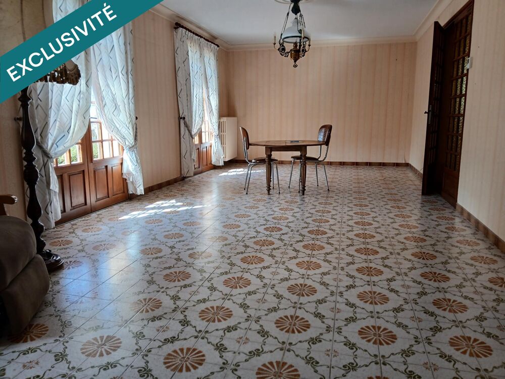 Dans le village de ferrières haut clocher, belle maison traditionnelle sur sous sol avec piscine