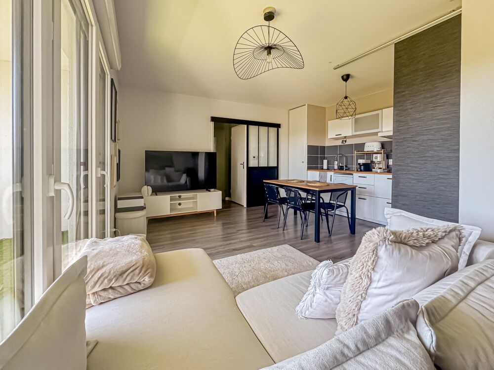 Vente Appartement T2 avec terrasse, proche des transports, parking Begles