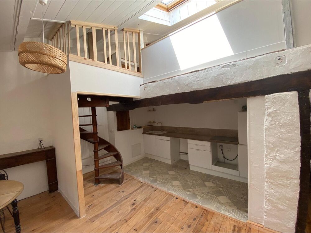 Vente Appartement Appartement duplex entièrement rénové avec cave Cotignac