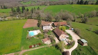  Maison  vendre 15 + pices 510 m