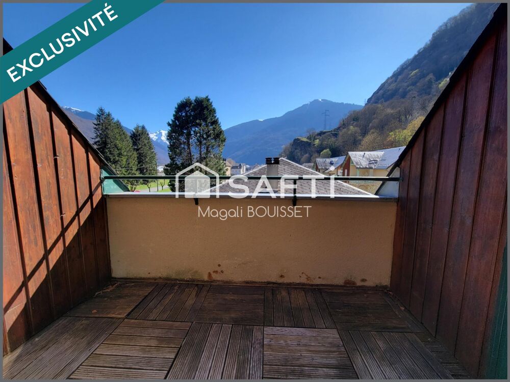 Appartement T3 duplex de 51m², une terrasse avec vue sur le Venasque, deux chambres et une salle d'eau et une salle de bain, une