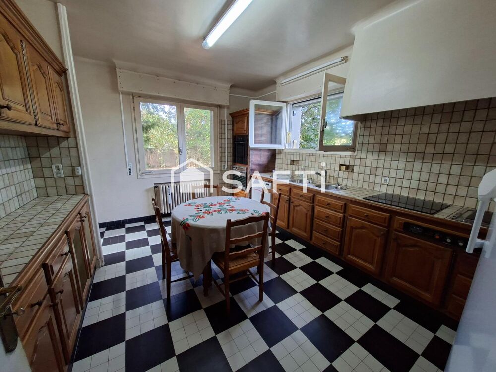Vente Maison Maison de 5 pièces sur un terrain de 758 m². Labruguiere