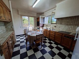 Vente Maison Maison de 5 pièces sur un terrain de 758 m². Labruguiere