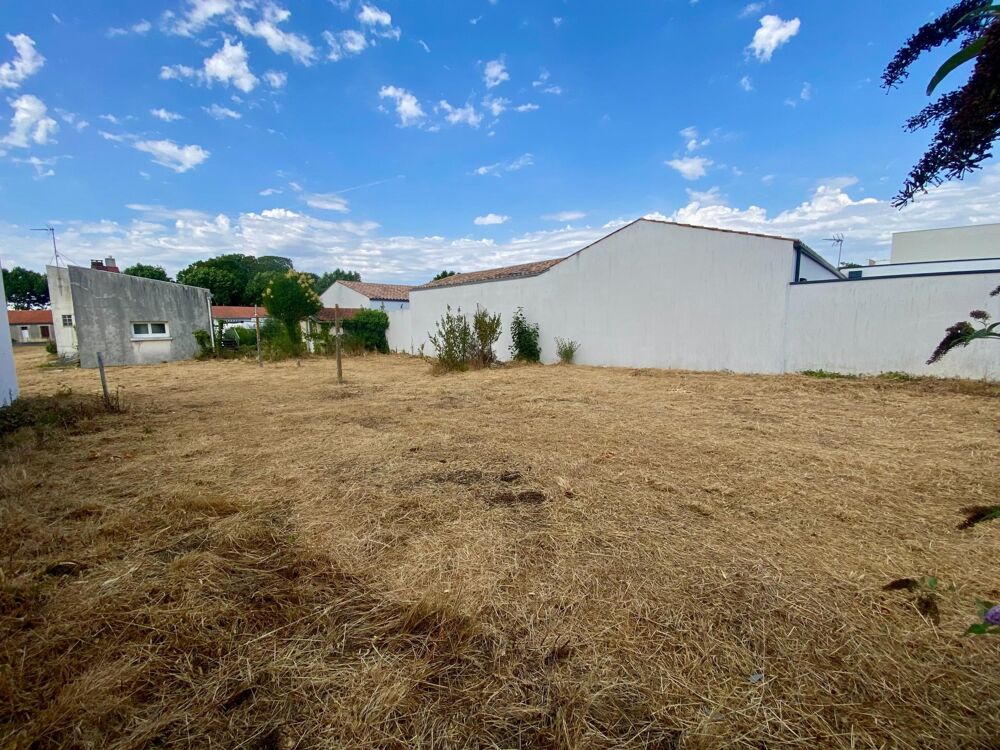 Vente Terrain TERRAIN EMPLACEMENT PRIVILEGIE A DEUX PAS DES COMMERCES - DU LITTORAL - DU PARC D'ANGOULINS ! Angoulins
