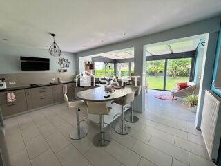  Maison à vendre 8 pièces 179 m²