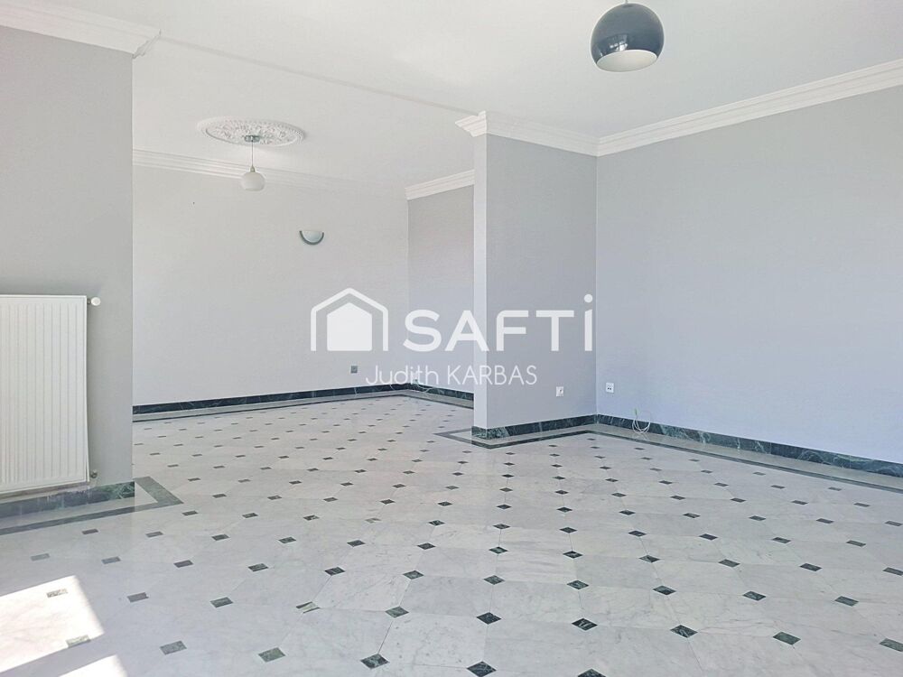 Appartement traversant au pied du métro